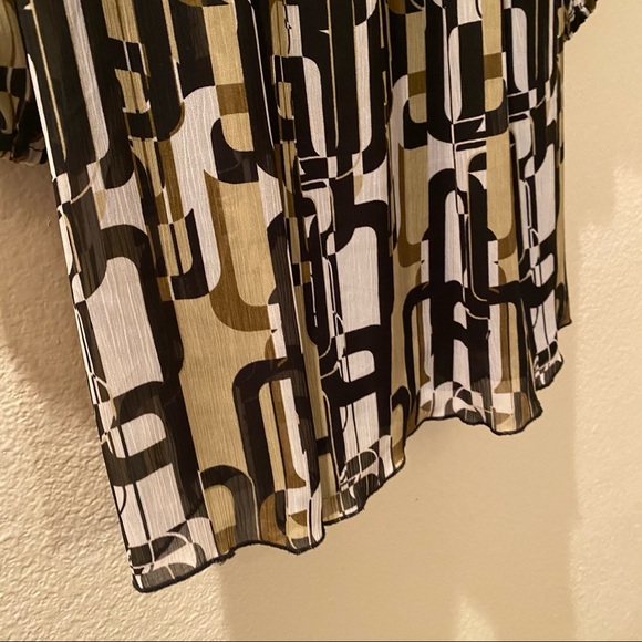 Essentials by Milano Patterned Blouse Top - Picture 6 of 7